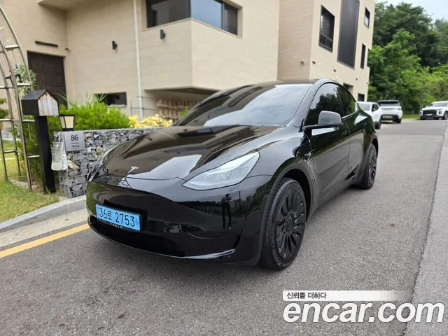 Tesla Y RWD