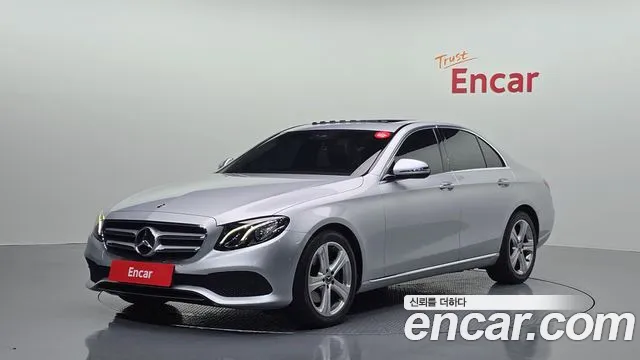 Mercedes-Benz E- W213 E200