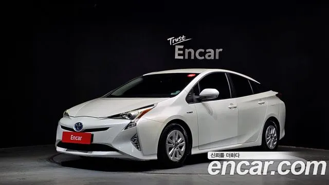 Toyota Prius 4 1.8 E