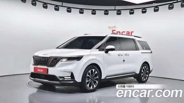 Kia Carnival 4 Gasoline 9 Noblesse