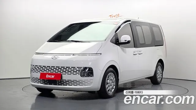 Hyundai Staria 5
