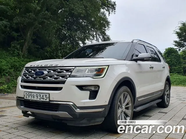 Ford Explorer 2.3 Limited 4WD 5