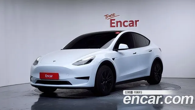Tesla Y RWD