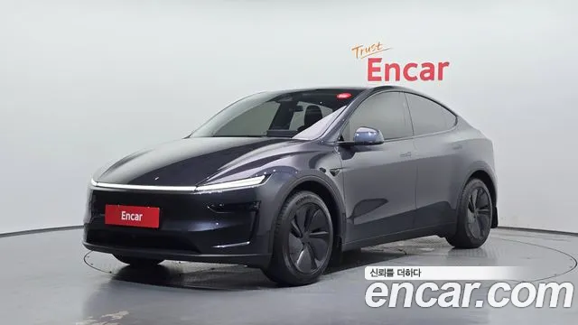 Tesla Y AWD