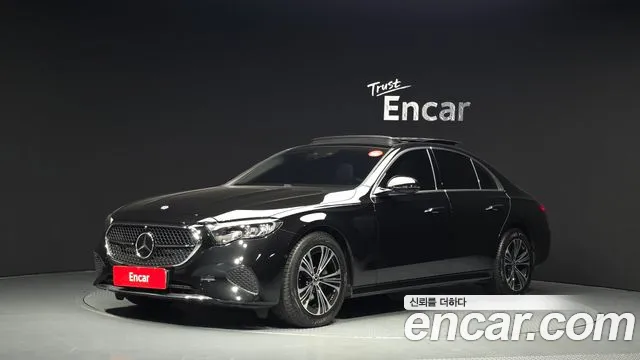 Mercedes-Benz E- W214 E200