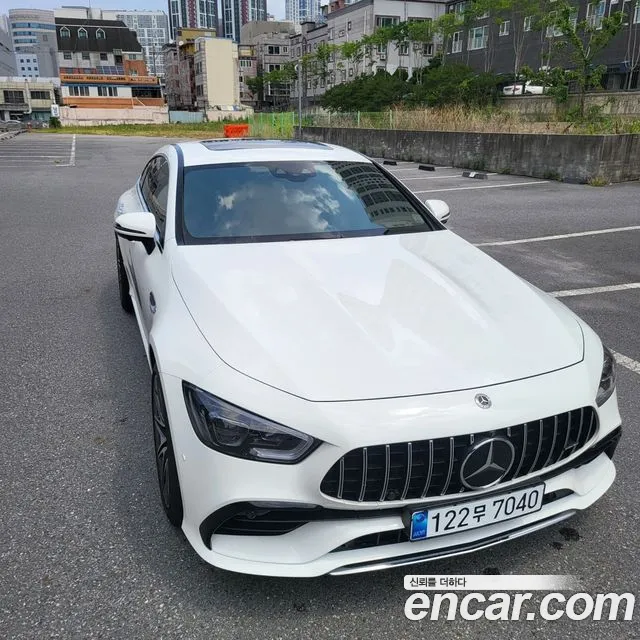 Mercedes-Benz AMG GT 4 43 4MATIC+