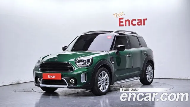 MINI Cooper Countryman 2