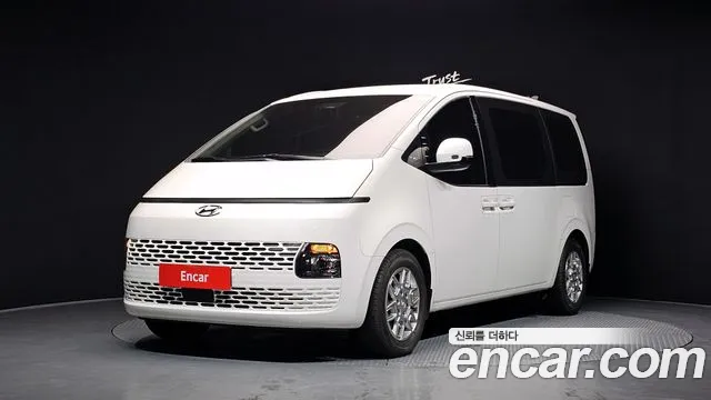 Hyundai Staria 11