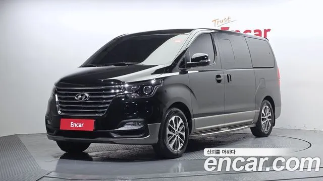 Hyundai The New Grand Starex 9 Exclusive