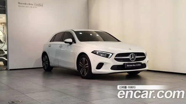 Mercedes-Benz A- W177 A220