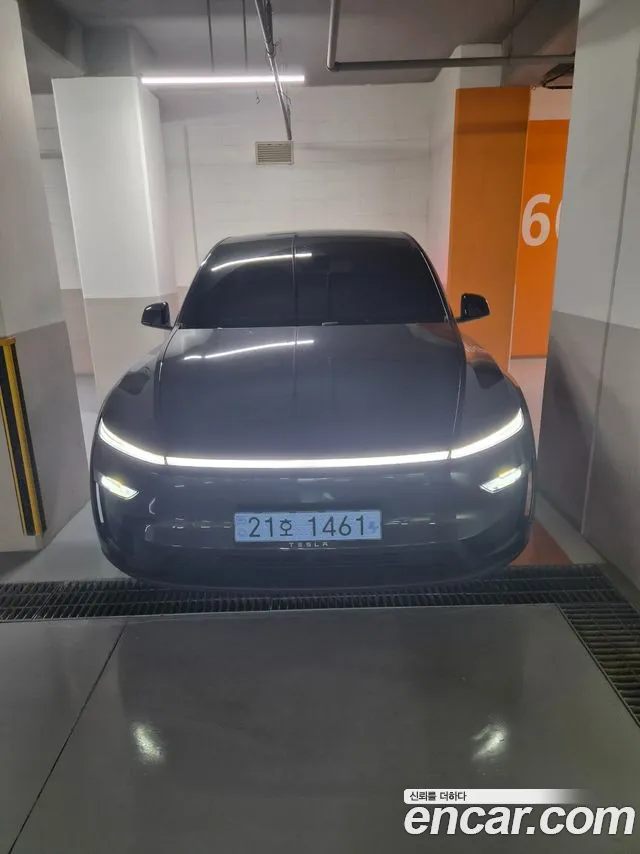 Tesla Y RWD