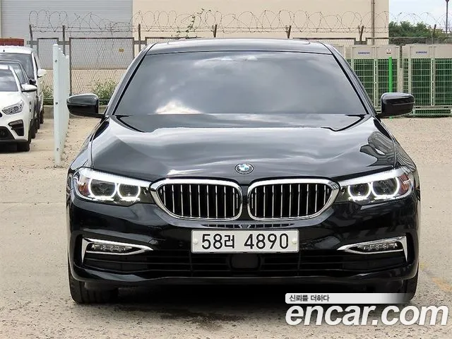 BMW 5 (G30) 520i