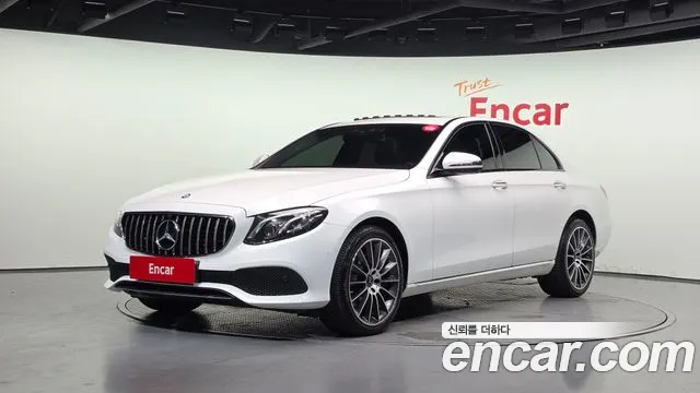 Mercedes-Benz E- W213 E220d 4MATIC