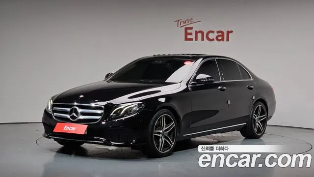 Mercedes-Benz E- W213 E200