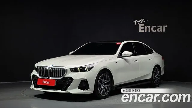 BMW 5 (G60) 520i M