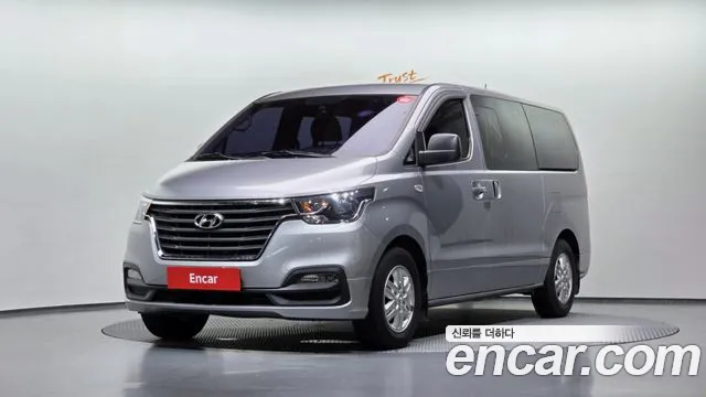 Hyundai The New Grand Starex 5