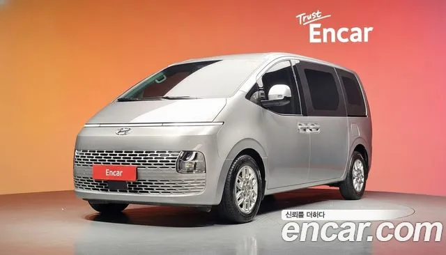 Hyundai Staria 3