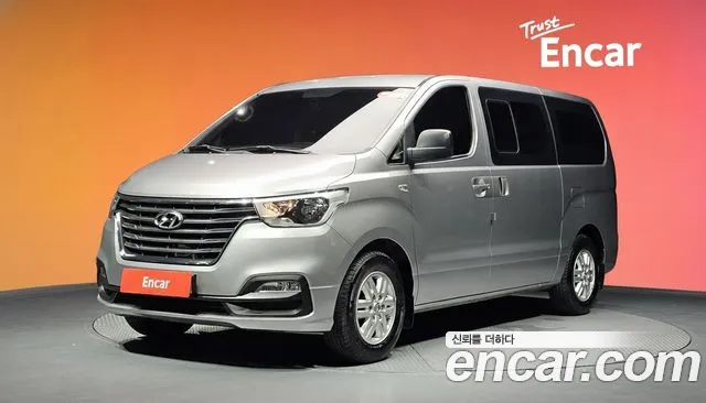 Hyundai The New Grand Starex 5
