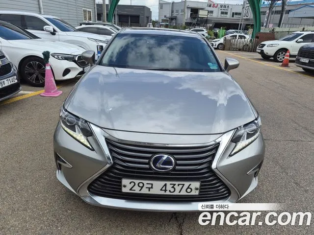 Lexus ES300h XV60