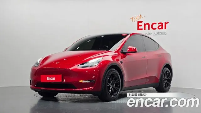 Tesla Y AWD