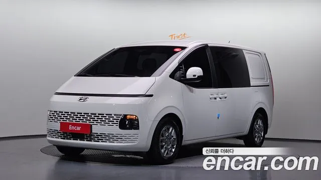Hyundai Staria 5