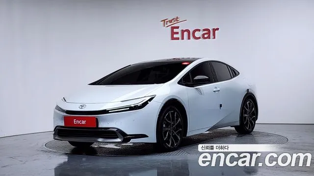 Toyota Prius 5 2.0 PHEV XSE