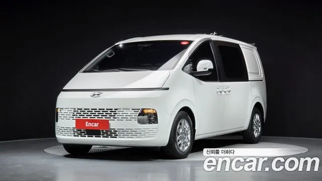 Hyundai Staria 5