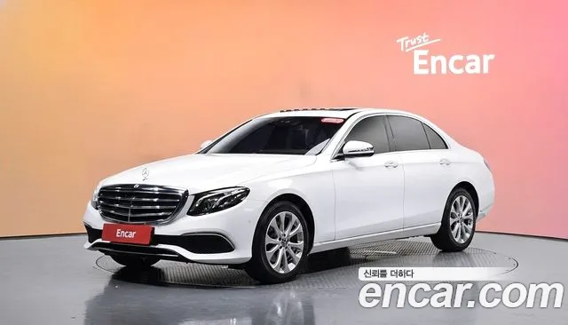 Mercedes-Benz E- W213 E220d Exclusive