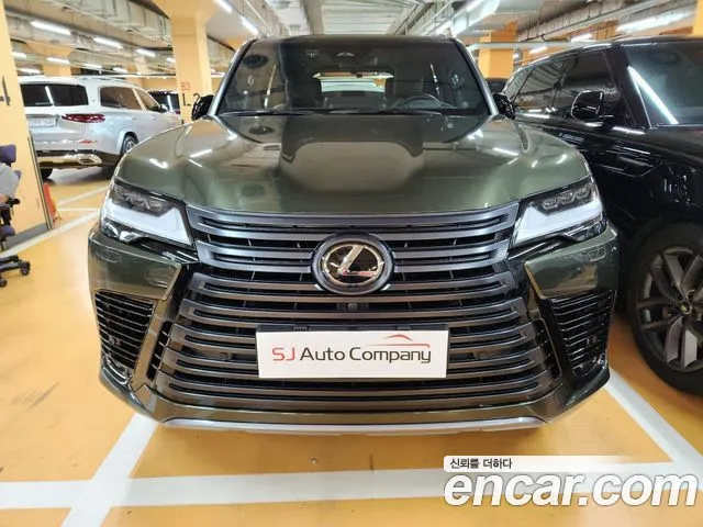 Lexus LX 4 700h
