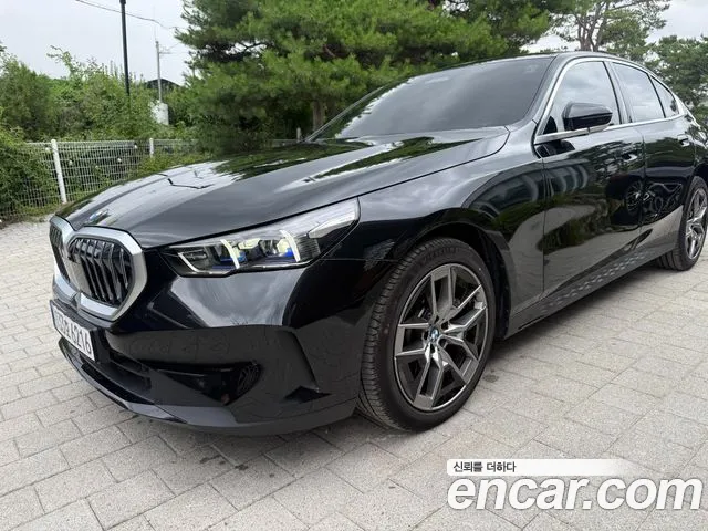 BMW 5 (G60) 520i