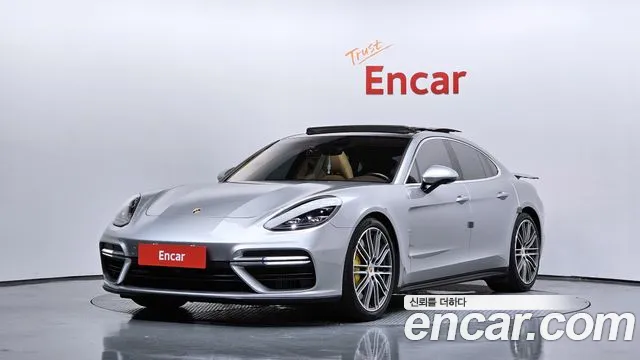 Porsche Panamera (971) 4.0 Turbo