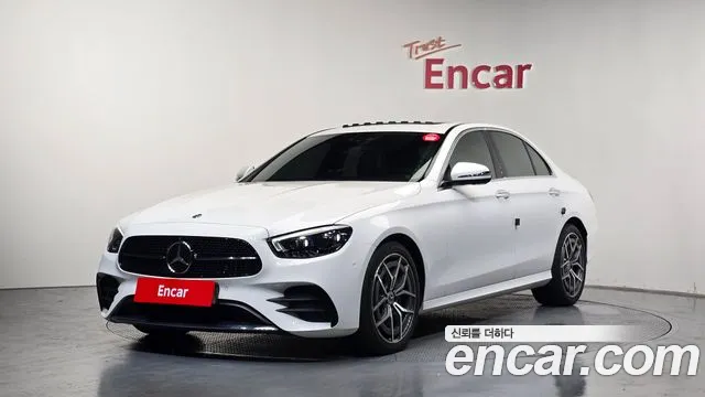Mercedes-Benz E- W213 E220d 4MATIC AMG Line