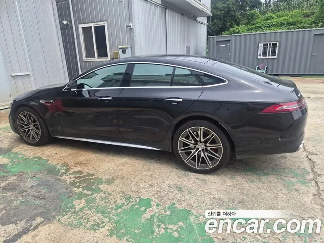 Mercedes-Benz AMG GT 4 43 4MATIC+