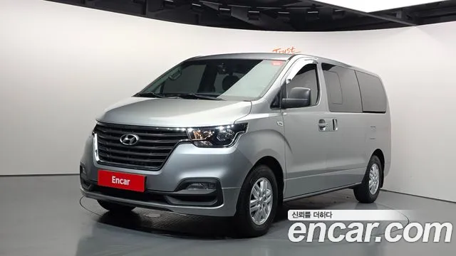 Hyundai The New Grand Starex 5