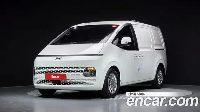 Hyundai Staria 3