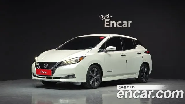 Nissan (ZE1) EV SL