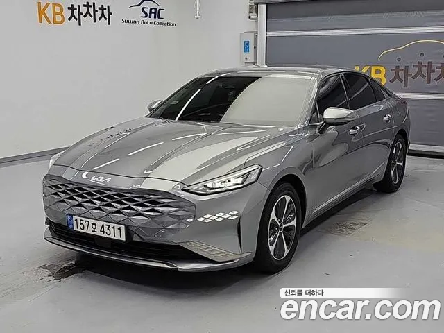 Kia K8 Hybrid Noblesse