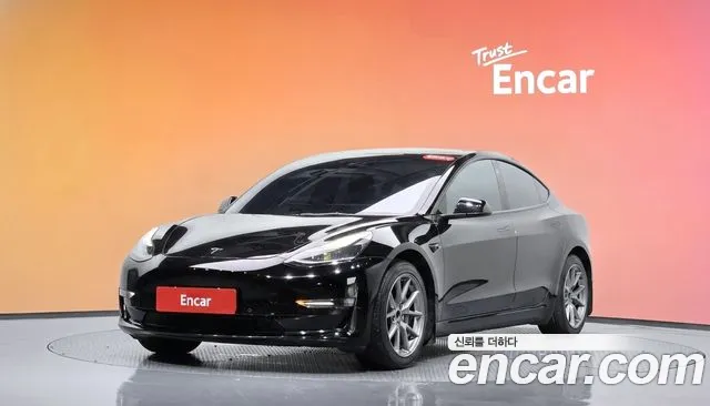 Tesla 3 AWD