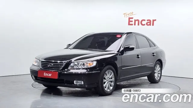 Hyundai Grandeur Q270 Base