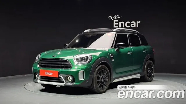 MINI Cooper Countryman 2