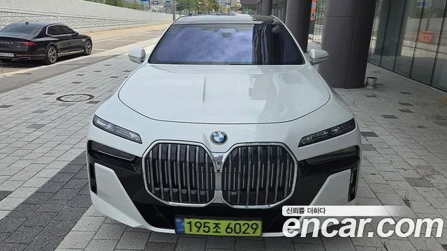 BMW 7 (G70) 740i xDrive M