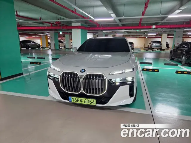 BMW 7 (G70) 740i xDrive M Limited