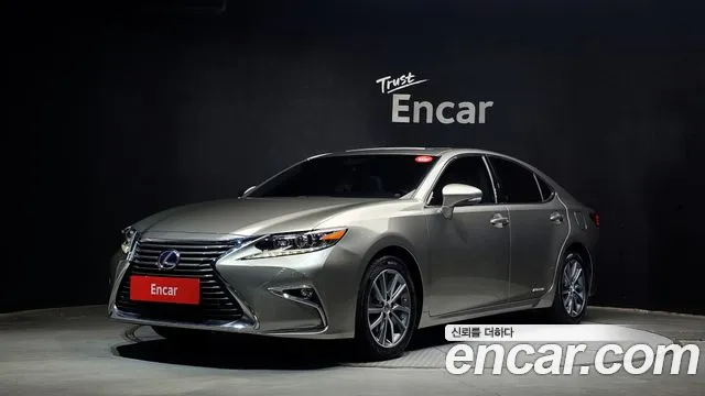 Lexus ES300h XV60
