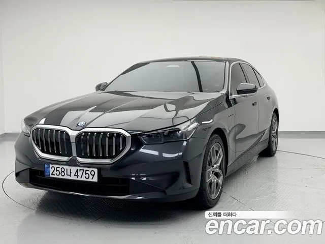 BMW 5 (G60) 530e