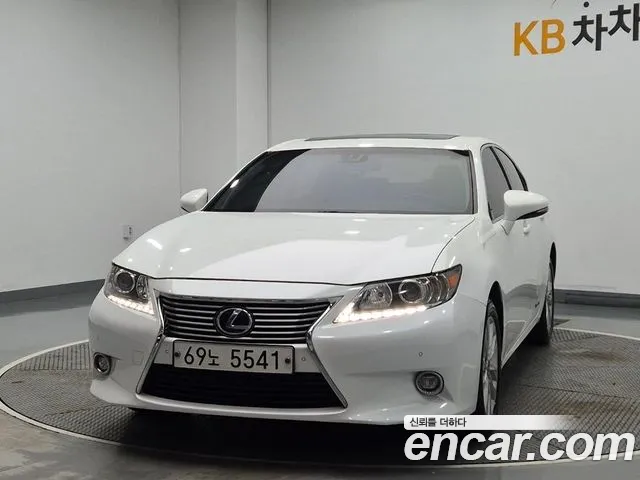 Lexus ES300h XV60