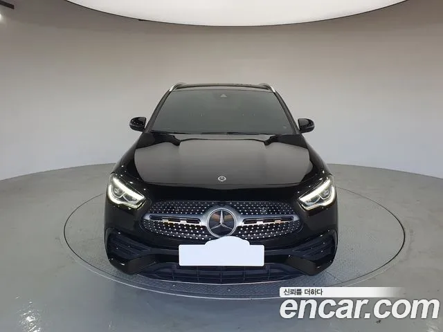 Mercedes-Benz GLA- H247 GLA250 4MATIC