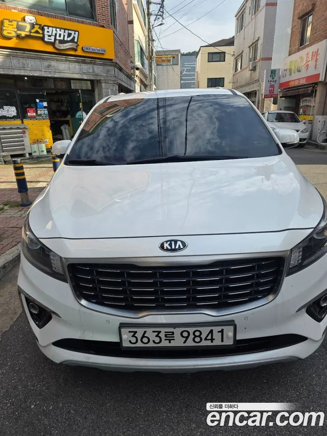 Kia The New Carnival 9 Prestige