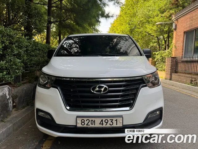 Hyundai The New Grand Starex 3