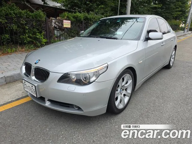 BMW 5 (E60) 530i