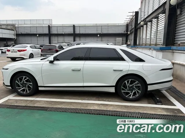 Hyundai Grandeur (GN7) 2.5 Gasoline 2WD Premium